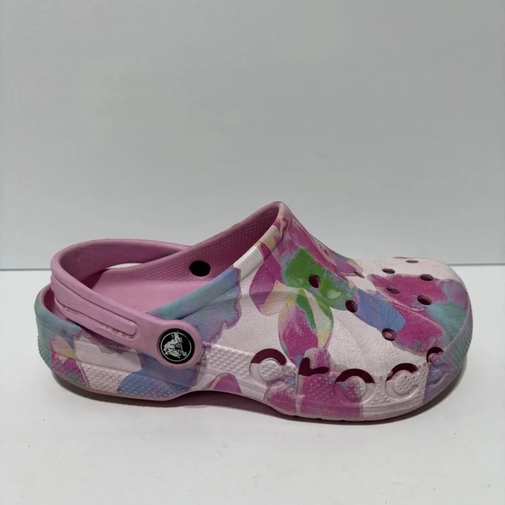 Crocs Big Kids’ Baya Seasonal Floral Clogs, Girls’ Size 3 M